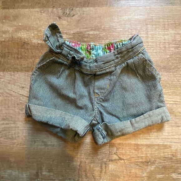 Osh Kosh Genuine Kids Navy Denim Striped Cuffed Shorts Size 2T - Picture 2 of 10